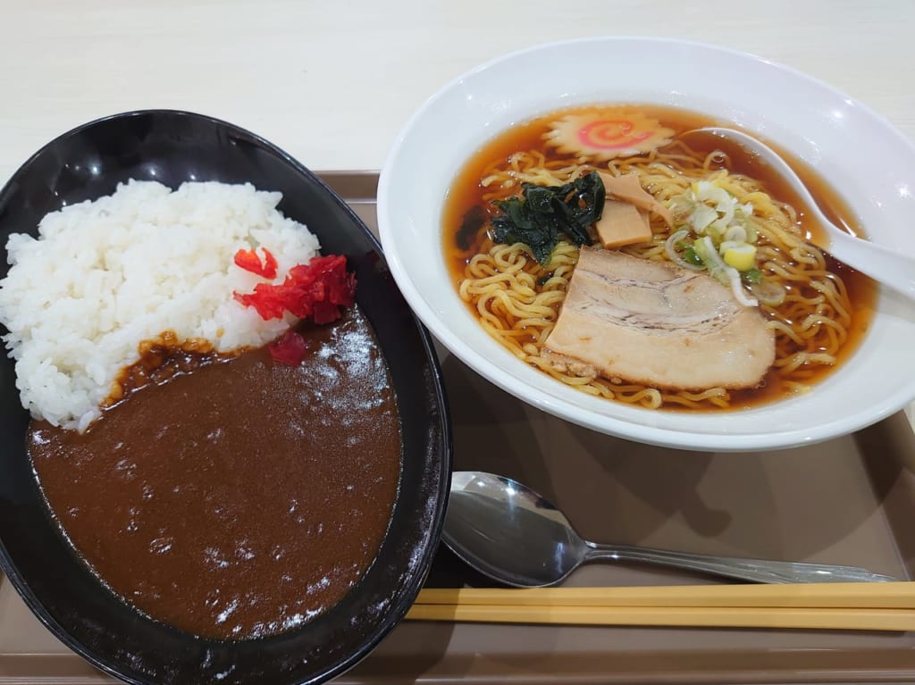 ラーメンとカレー